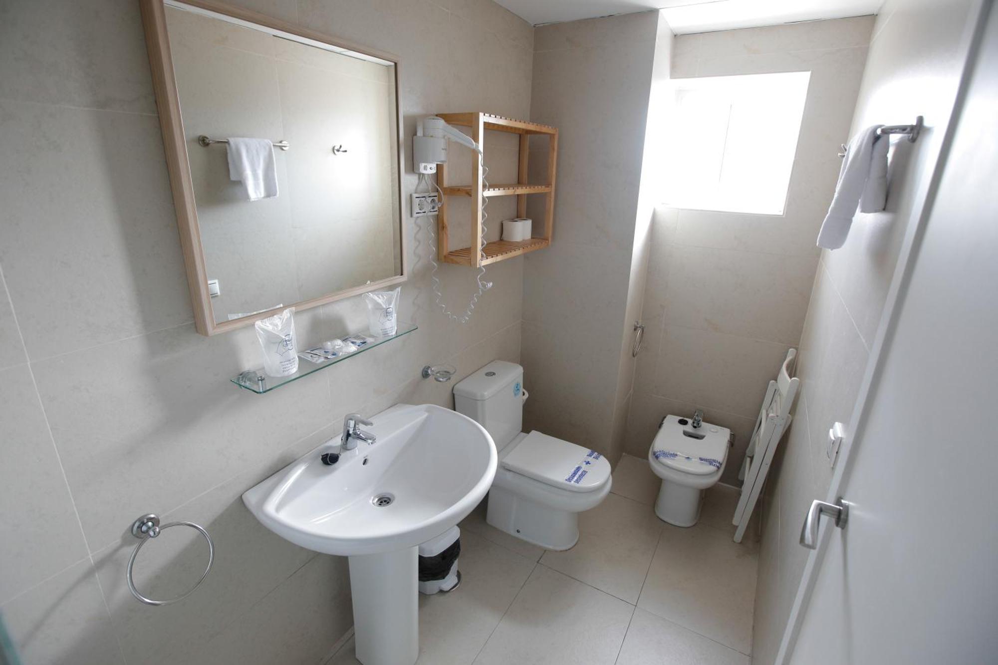 Hotel Eliseos Malaga Bagian luar foto