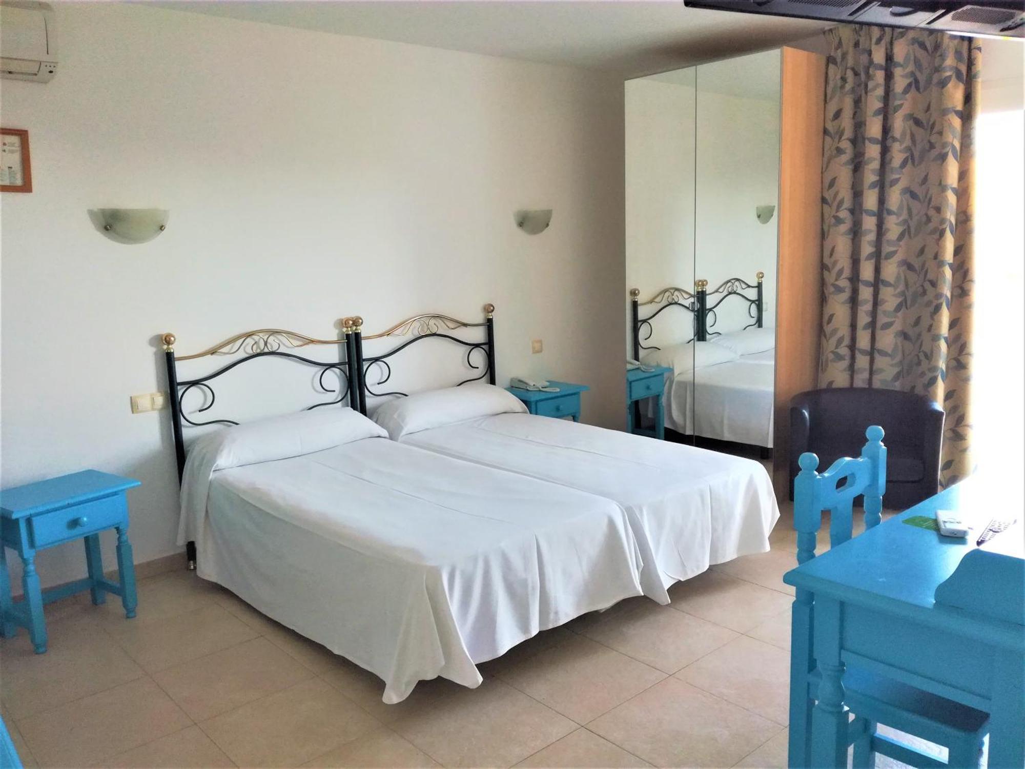 Hotel Eliseos Malaga Bagian luar foto