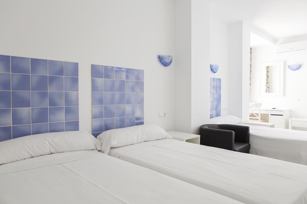 Hotel Eliseos Malaga Bagian luar foto