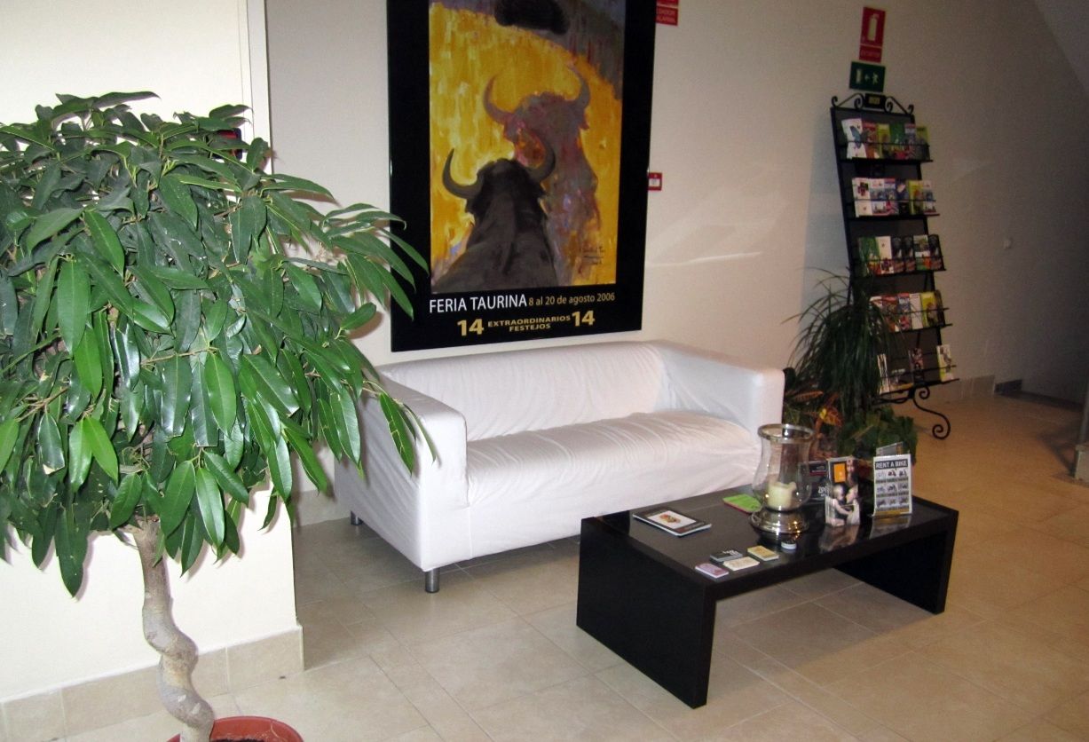 Hotel Eliseos Malaga Bagian luar foto