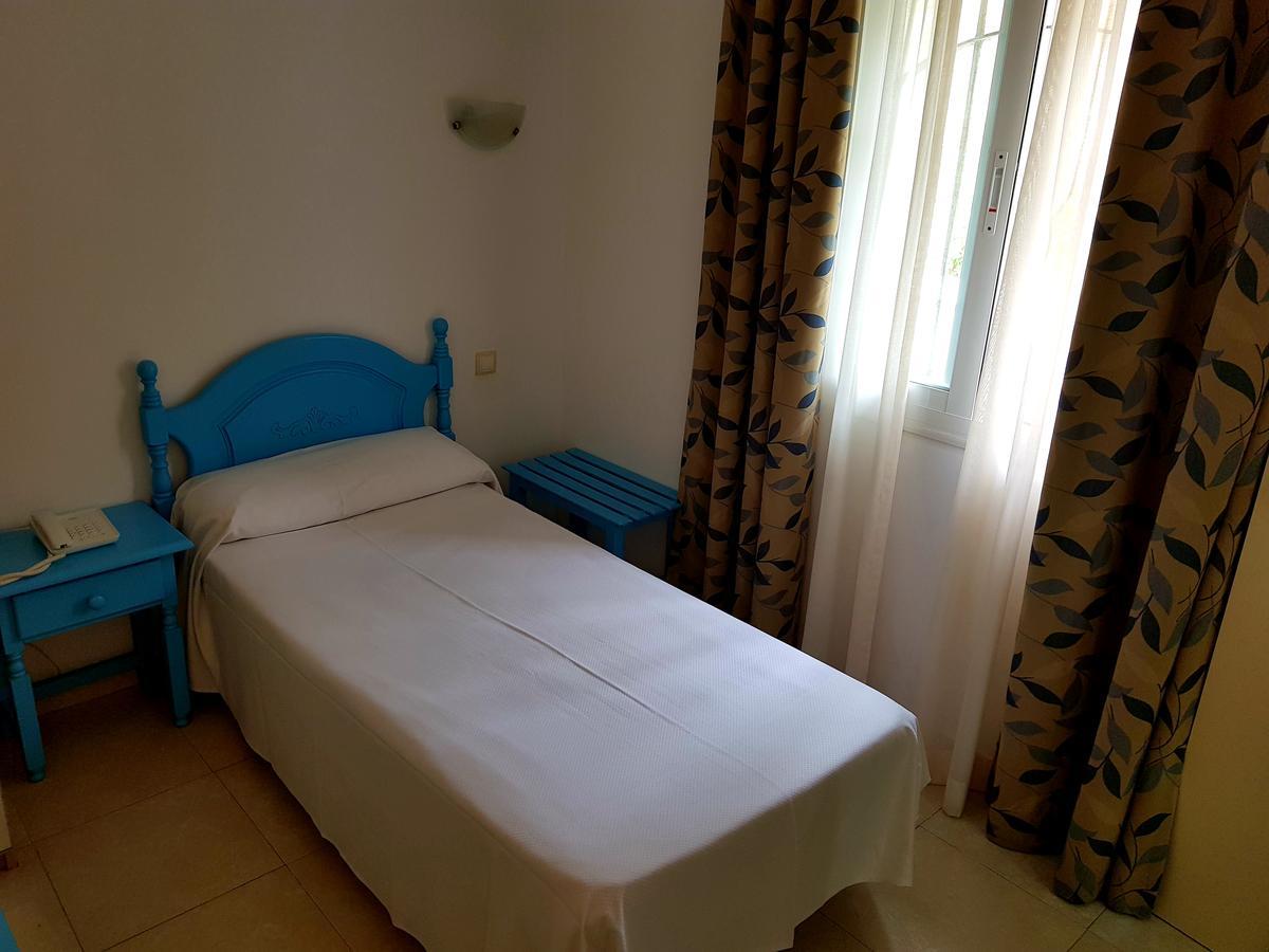 Hotel Eliseos Malaga Bagian luar foto