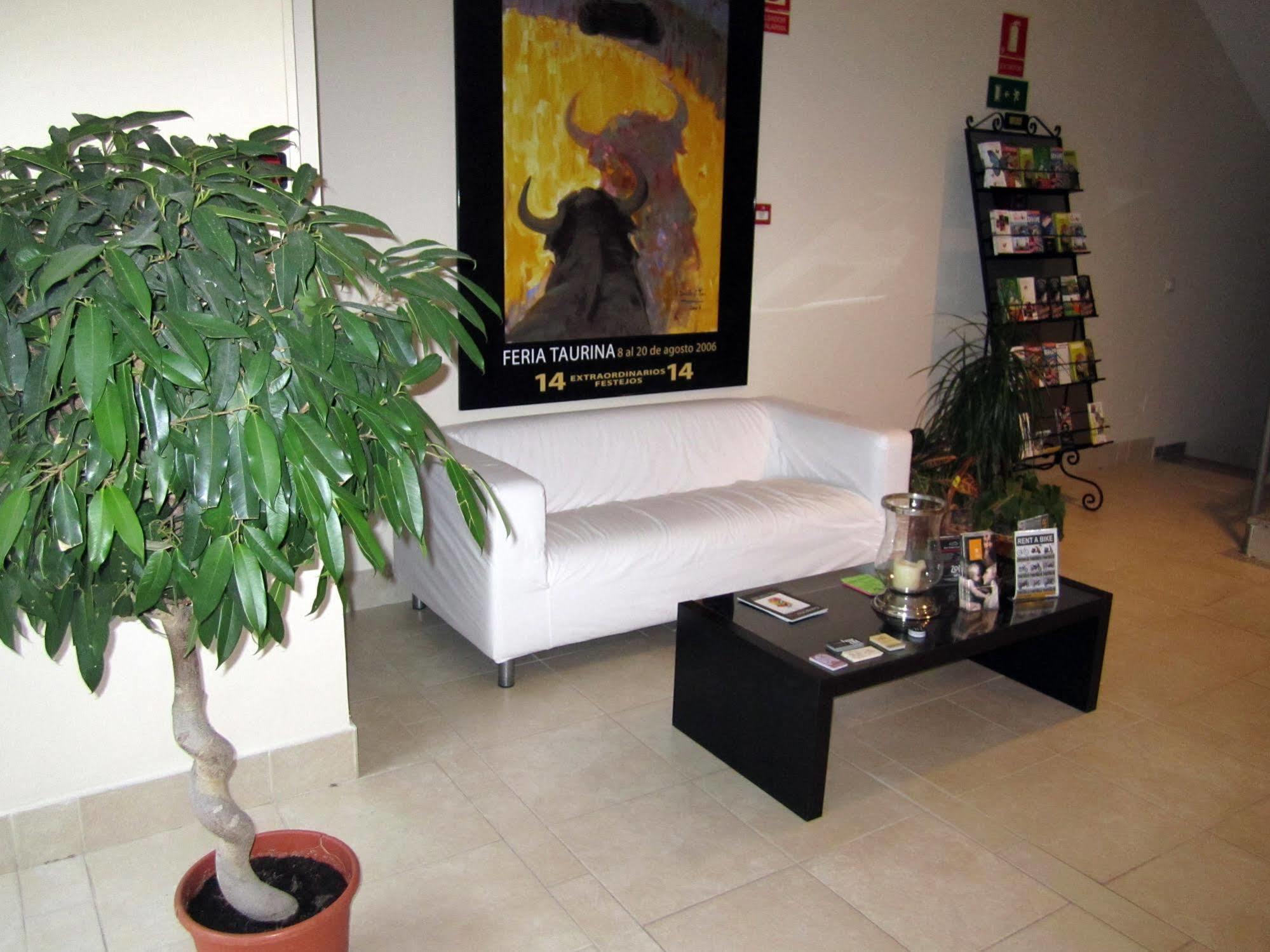 Hotel Eliseos Malaga Bagian luar foto